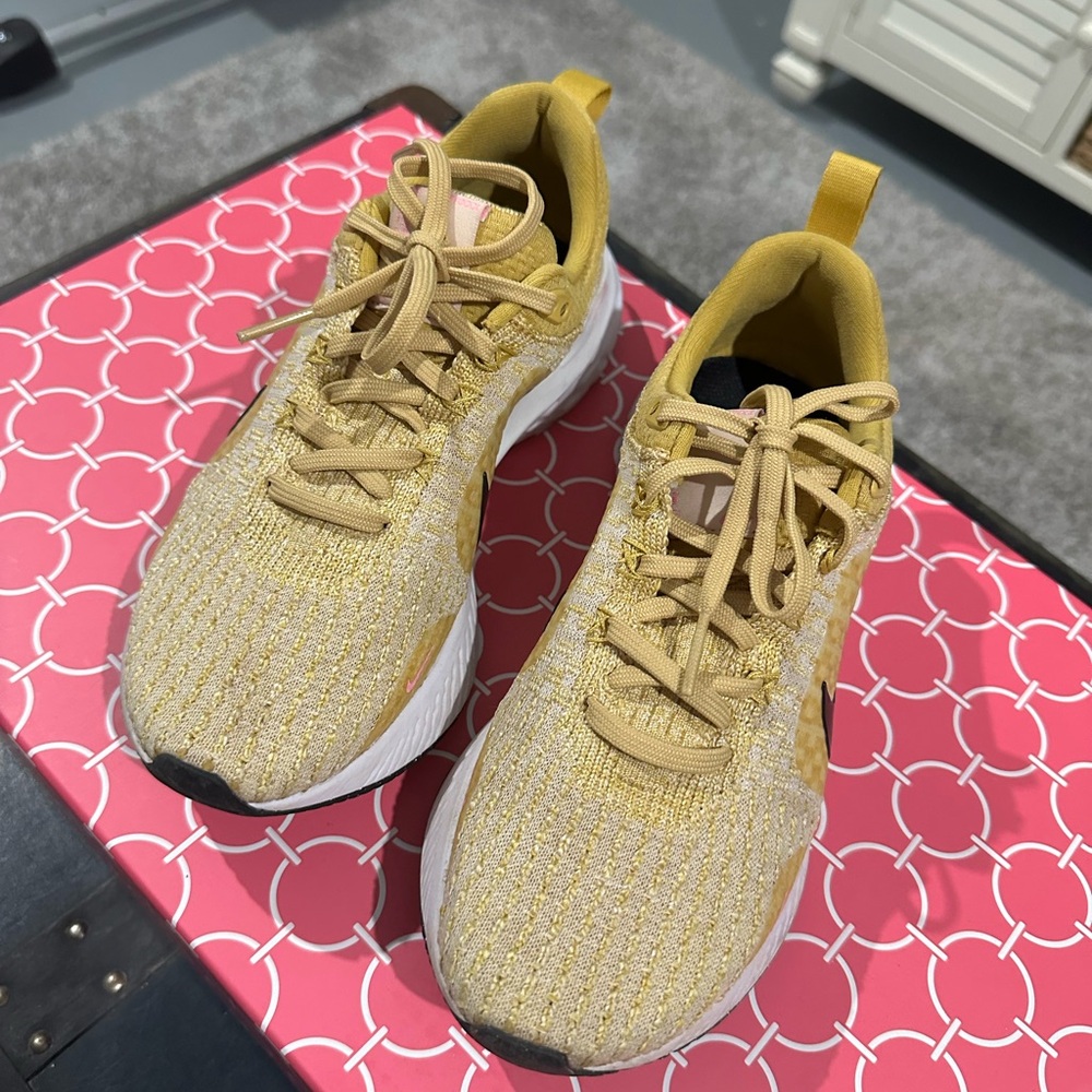 Nike Gold and Tan Sneakers